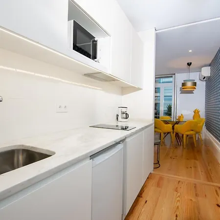 Cost Parking - Private Garden - Almada 392