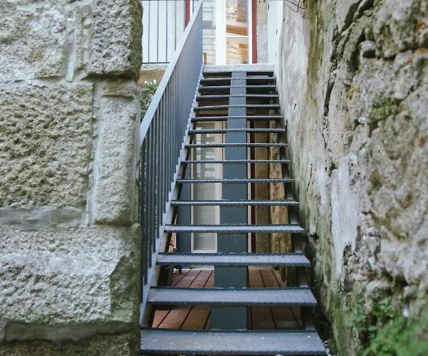 Apartament Cost Parking - Private Garden - Almada 392 *