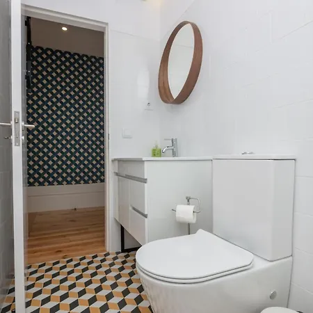 Apartamento Cost Parking - Private Garden - Almada 392 *